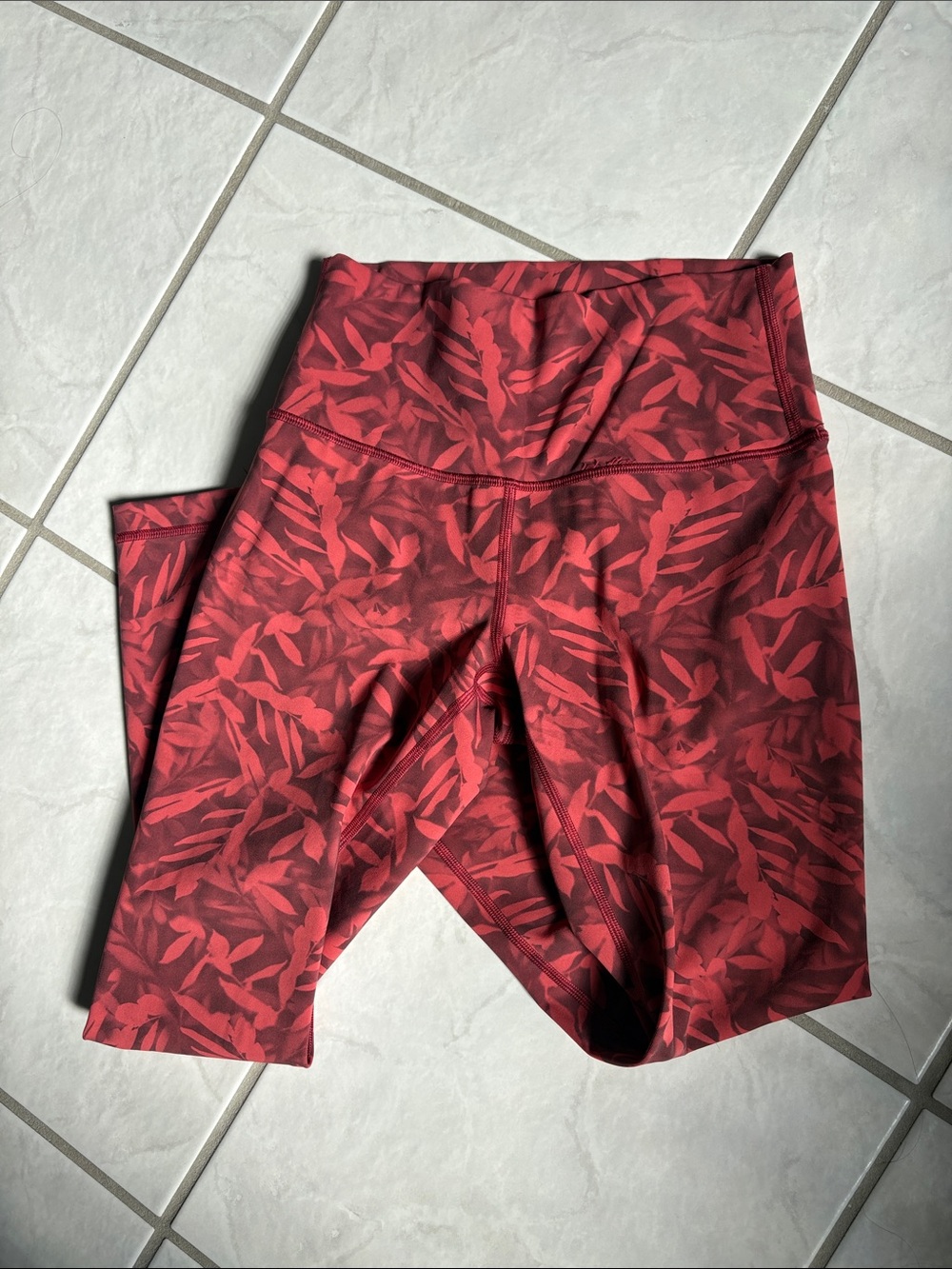 lululemon Red leggings size 6
